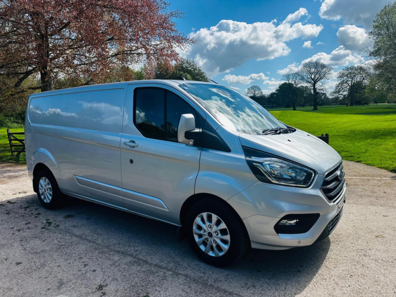 2022 Ford Transit Custom 2.0 300 Ecoblue Limited L2 H1 Euro 6 (s/s) 5dr in Silver — image 1