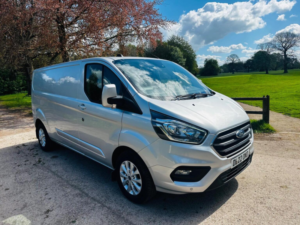 2022 Ford Transit Custom 2.0 300 Ecoblue Limited L2 H1 Euro 6 (s/s) 5dr in Silver — image 6