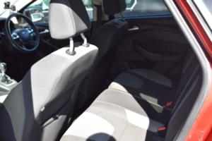 2012 Ford Focus 1.0 T Ecoboost Zetec in Red — image 4