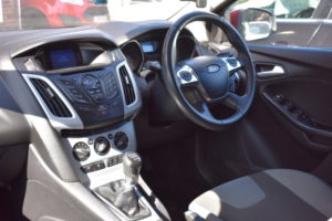 2012 Ford Focus 1.0 T Ecoboost Zetec in Red — image 5