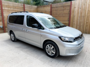 2024 Volkswagen Caddy Maxi 5 SEAT Petrol Auto Wheelchair Accessible Disabled Access Vehicle Wav in Silver — image 3