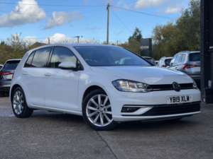 2019 Volkswagen Golf 2.0 Tdi Gt in White — image 2