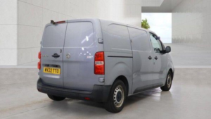 2022 Vauxhall Vivaro 1.5 Turbo D 2700 Dynamic L1 H1 Euro 6 (s/s) 6dr in Grey — image 3