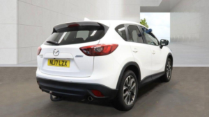 2017 Mazda Cx-5 2.2 Skyactiv-D Sport Nav Auto 4WD Euro 6 (s/s) 5dr in White — image 4