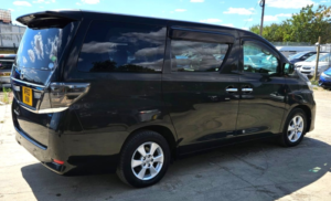2014 Toyota Vellfire 8 Seater- 2.4l Petrol-Ulez/caz Pass-Free 42months Gold Warranty & 12 Months Aa Breakdown Cover in Black — image 4