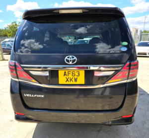 2014 Toyota Vellfire 8 Seater- 2.4l Petrol-Ulez/caz Pass-Free 42months Gold Warranty & 12 Months Aa Breakdown Cover in Black — image 5
