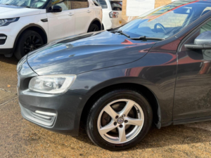 2016 Volvo V60 2.0 D4 Business Edition Euro 6 (s/s) 5dr in Grey — image 2