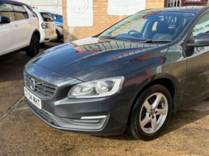 2016 Volvo V60 2.0 D4 Business Edition Euro 6 (s/s) 5dr in Grey — image 3