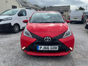 2016 Toyota Aygo 1.0 Vvt-I X-Play in Red — image 2