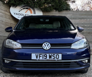 2019 Volkswagen Golf 2.0 Tdi Gt in Blue — image 2