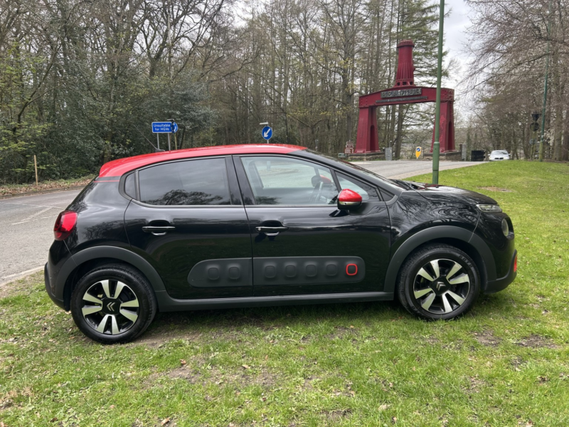 2020 Citroen C3 1.2 Puretech Flair Plus in Black — image 1