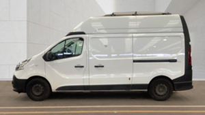 2020 Renault Trafic 2.0 Dci Energy 30 Business+ Lwb High Roof Euro 6 (s/s) 5dr in White — image 2