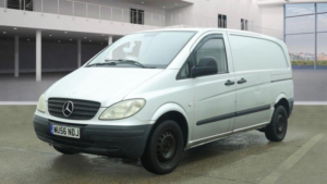 2006 Mercedes-Benz Vito 2.1 111cdi Dualiner Basic Compact Panel Van Swb 5dr in Silver — image 2