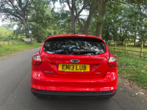 2013 Ford Focus 1.0t Ecoboost Zetec Hatchback 5dr Petrol Manual Euro 5 (s/s) (125 Ps) in Red — image 4