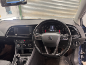 2015 SEAT Leon 1.6 Tdi Se in Blue — image 2