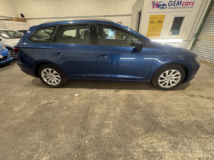 2015 SEAT Leon 1.6 Tdi Se in Blue — image 6