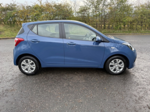 2015 Hyundai I10 Se in Blue — image 6