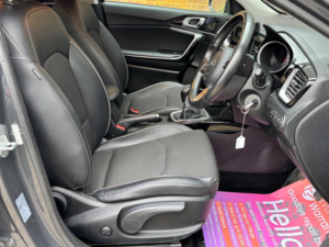 2019 Kia Ceed 1.6 Crdi 3 Euro 6 (s/s) 5dr in Grey — image 3