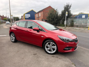 2021 Vauxhall Astra 1.2 Turbo Sri Euro 6 (s/s) 5dr in Red — image 5