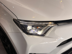 2018 Toyota Rav4 2.5 Vvt-H Excel in White — image 3