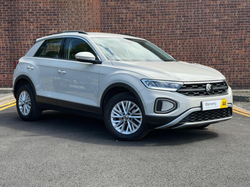 2023 Volkswagen T-Roc 1.5 Tsi Life Euro 6 (s/s) 5dr in Grey — image 1