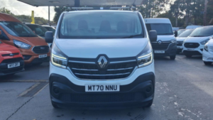 2021 Renault Trafic 2.0 Dci Energy 30 Business+ Panel Van 5dr Diesel Manual Swb Standard Roof Euro 6 (s/s) (145 Ps) in White — image 4