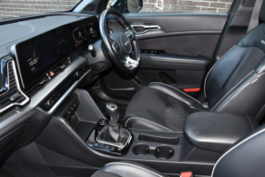 2023 Kia Sportage 1.6 T-Gdi Gt-Line SUV 5dr Petrol Manual Euro 6 (s/s) (148 Bhp) in Grey — image 4