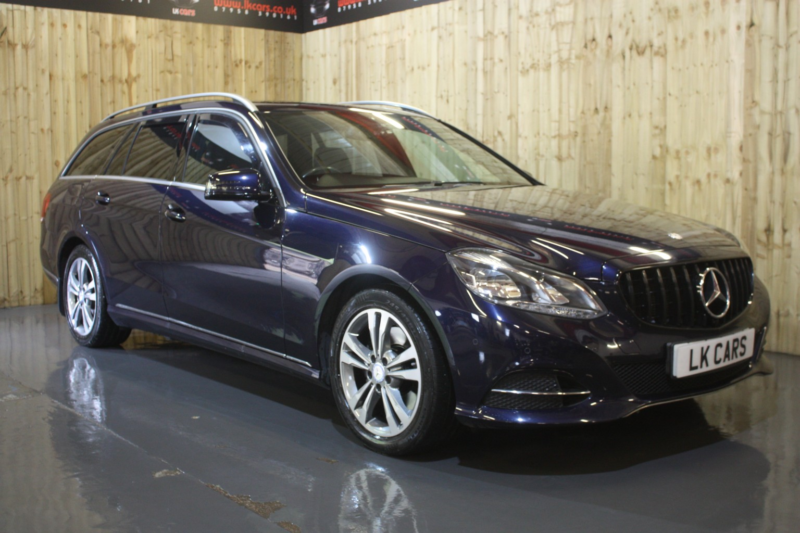 2014 Mercedes-Benz E Class 2.1 E300dh Bluetec Se in Blue — image 1
