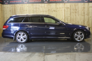 2014 Mercedes-Benz E Class 2.1 E300dh Bluetec Se in Blue — image 6