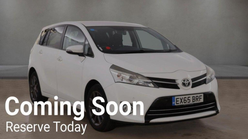 2015 Toyota Verso 1.8 V-Matic Trend Multidrive S Euro 6 5dr in White — image 1
