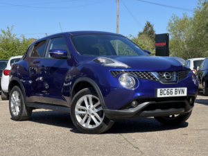 2016 Nissan Juke 1.2 Dig-T Acenta in Blue — image 2
