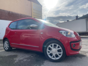 2016 Volkswagen Up! 1.0 Move Up! Euro 6 3dr in Red — image 3