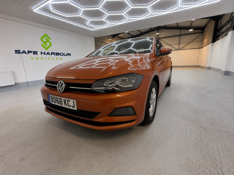 2018 Volkswagen Polo 1.0 Tsi Se in Orange — image 1