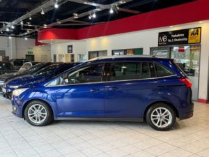 2016 Ford Grand C-Max 1.0 T Ecoboost Zetec in Blue — image 6
