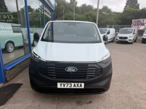 2024 Ford Transit Custom 2.0 320 Ecoblue Leader Panel Van 5dr Diesel Manual L2 H1 Euro 6 136 Ps in White — image 2