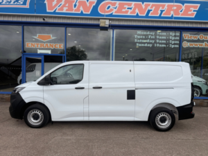 2024 Ford Transit Custom 2.0 320 Ecoblue Leader Panel Van 5dr Diesel Manual L2 H1 Euro 6 136 Ps in White — image 3