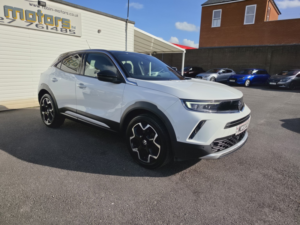 2023 Vauxhall Mokka 1.2 Mokka Ultimate 1.2 130ps 8-Speed Auto in White — image 3