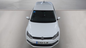 2014 Volkswagen Polo 1.2 Tsi Bluemotion Tech Se in White — image 5