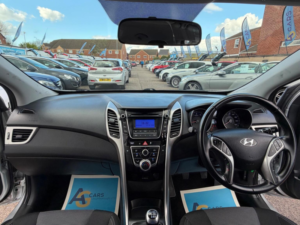 2014 Hyundai I30 1.4 Active Euro 5 5dr in Silver — image 2
