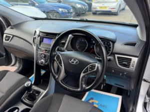 2014 Hyundai I30 1.4 Active Euro 5 5dr in Silver — image 3