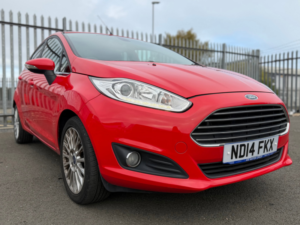 2014 Ford Fiesta 1.0t Ecoboost Titanium Hatchback 5dr Petrol Manual Euro 5 (s/s) (125 Ps) in Red — image 3