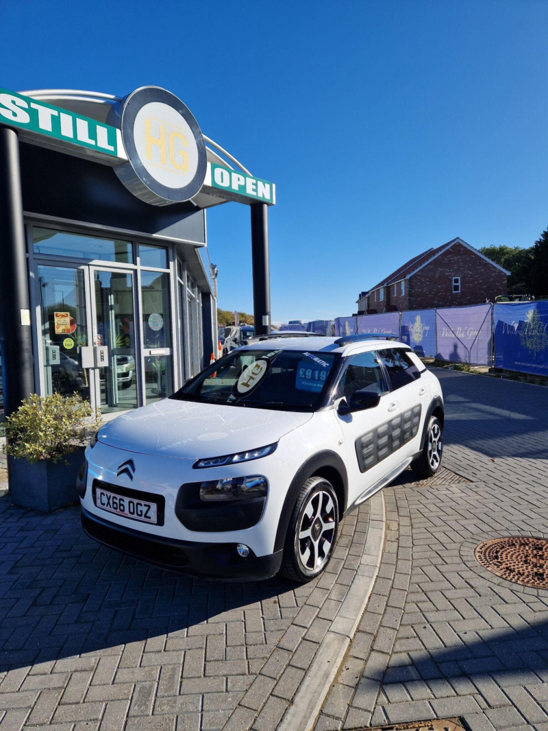 2016 Citroen C4 Cactus 1.2 Puretech Flair Etg5 Euro 6 (s/s) 5dr in White — image 1