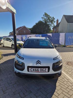 2016 Citroen C4 Cactus 1.2 Puretech Flair Etg5 Euro 6 (s/s) 5dr in White — image 2
