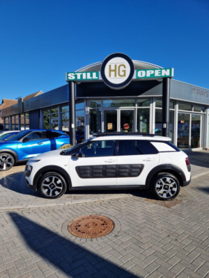 2016 Citroen C4 Cactus 1.2 Puretech Flair Etg5 Euro 6 (s/s) 5dr in White — image 3