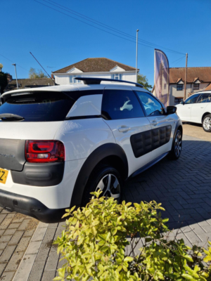 2016 Citroen C4 Cactus 1.2 Puretech Flair Etg5 Euro 6 (s/s) 5dr in White — image 5