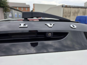 2018 Volvo V40 2.0 T2 Gpf Momentum Nav Plus Euro 6 (s/s) 5dr in White — image 6
