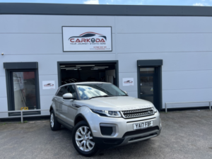 2017 Land Rover Range Rover Evoque 2.0 Ed4 Se in Gold — image 2