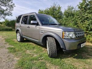 2011 Land Rover Discovery 4 3.0 Sd V6 in Grey — image 2