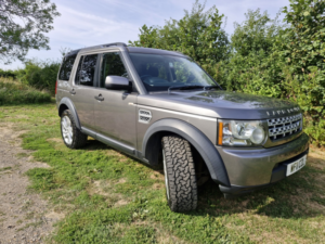2011 Land Rover Discovery 4 3.0 Sd V6 in Grey — image 3
