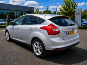 2012 Ford Focus 1.6 Zetec Powershift Euro 5 5dr in Silver — image 4
